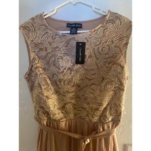 Candalite Petite Sequin Gown